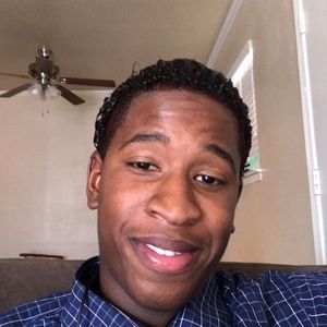 Meet your Posher, Devonte